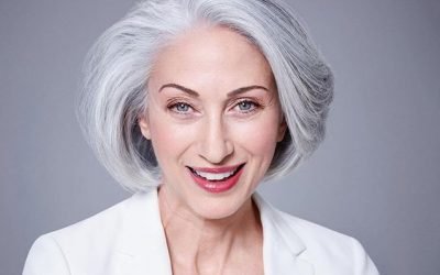 TIPS ON WHEN GOING GREY COLOR HAIR – TRANSITIONING TO GREY